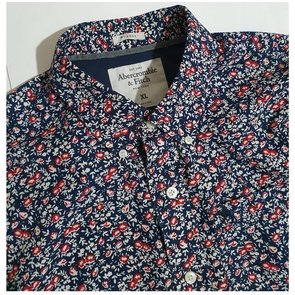 Abercrombie & Fitch, Men’s Muscle Long-Sleeve Button-up, XL,Navy Blue,Red,White - Picture 2 of 4